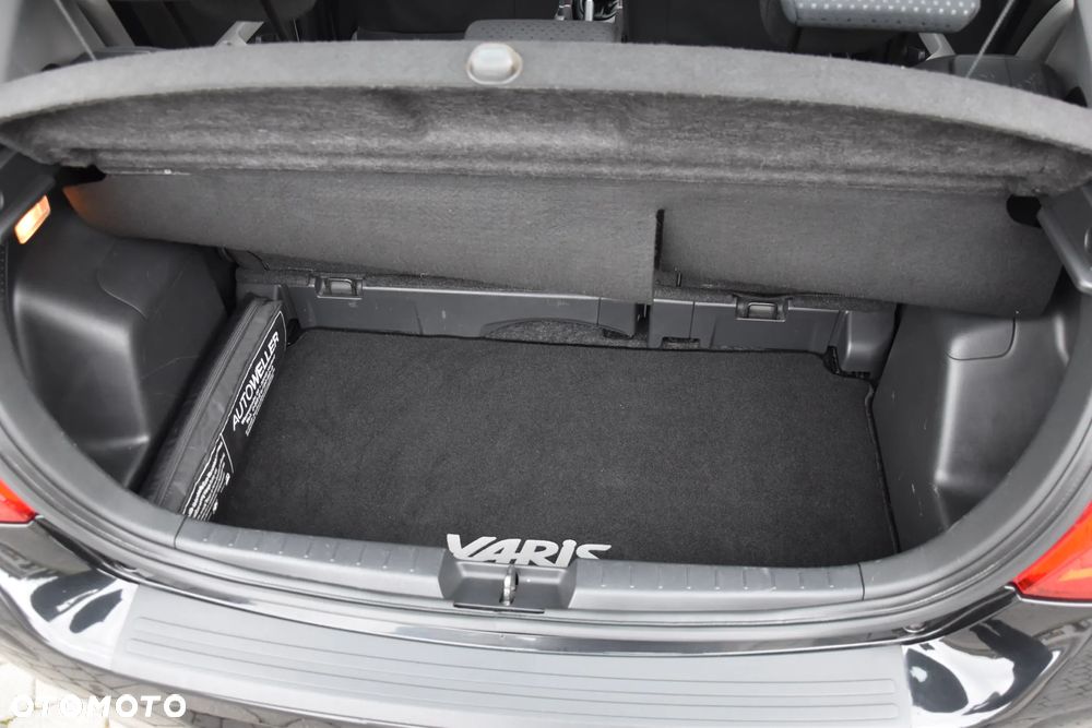 Toyota Yaris 1.33 VVT-i Executive - 30