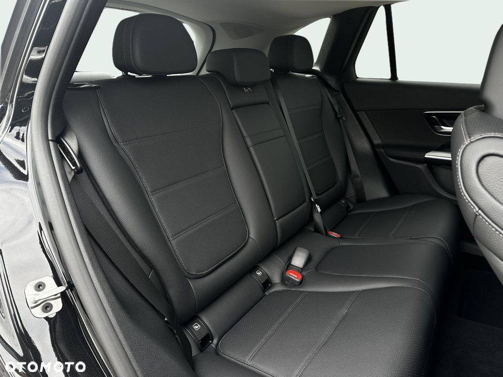 Mercedes-Benz GLC - 16