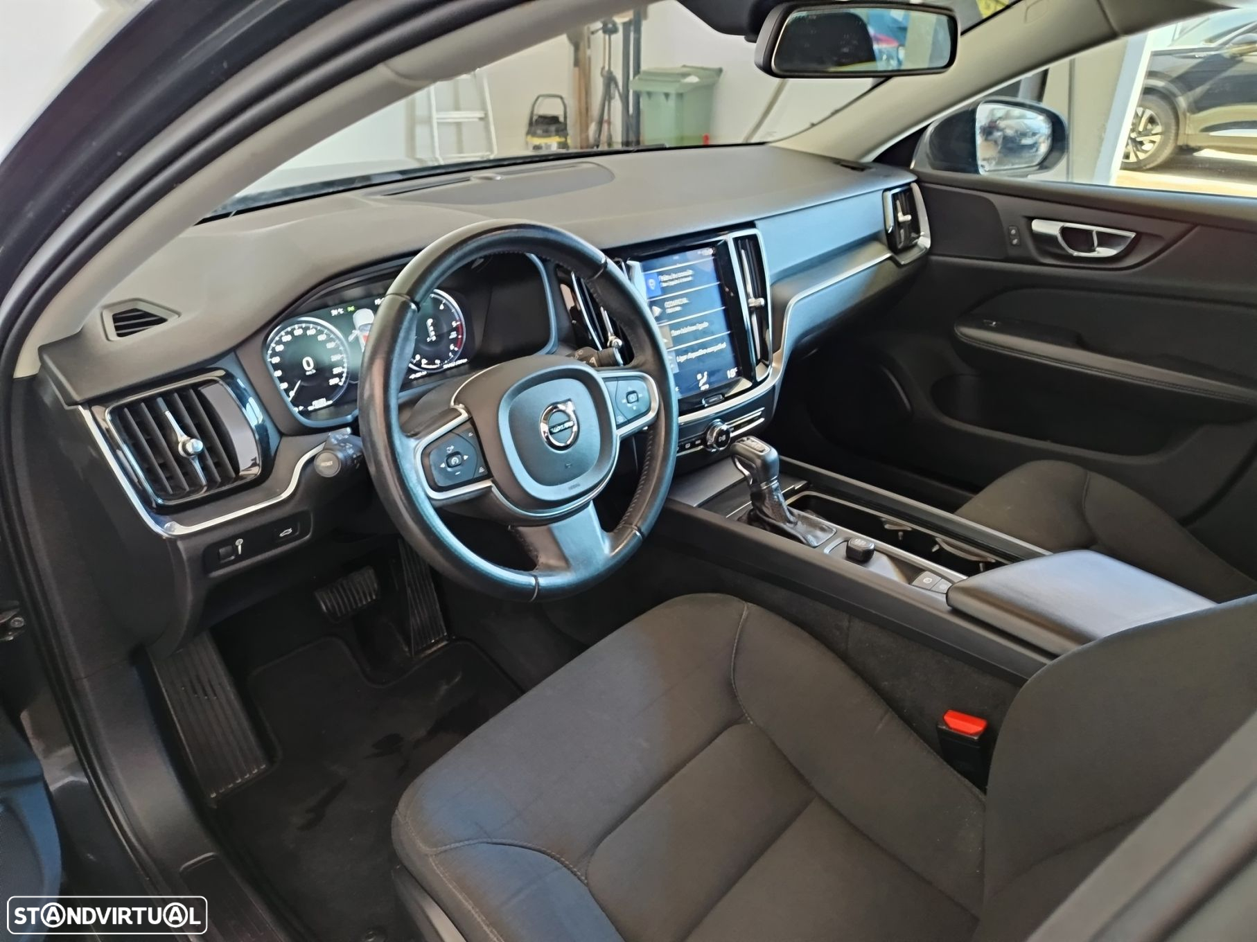 Volvo V60 2.0 D3 Geartronic - 26