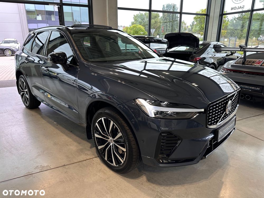 Volvo XC 60 B6 B AWD Ultimate Dark - 3