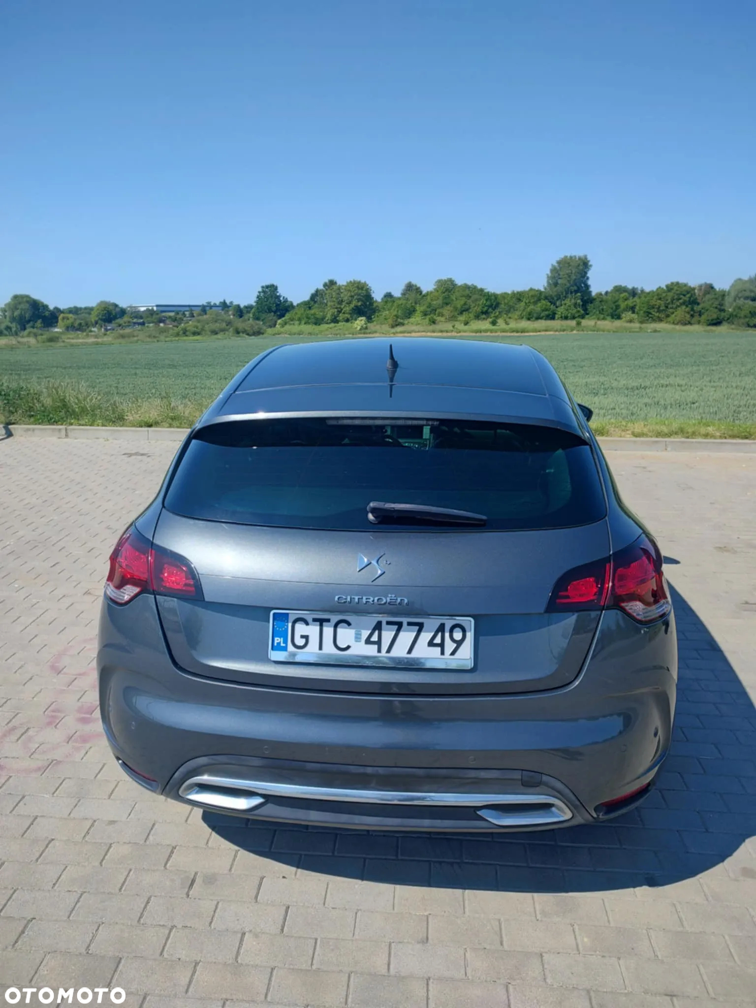 Citroën DS4 2.0 HDi SportChic - 4