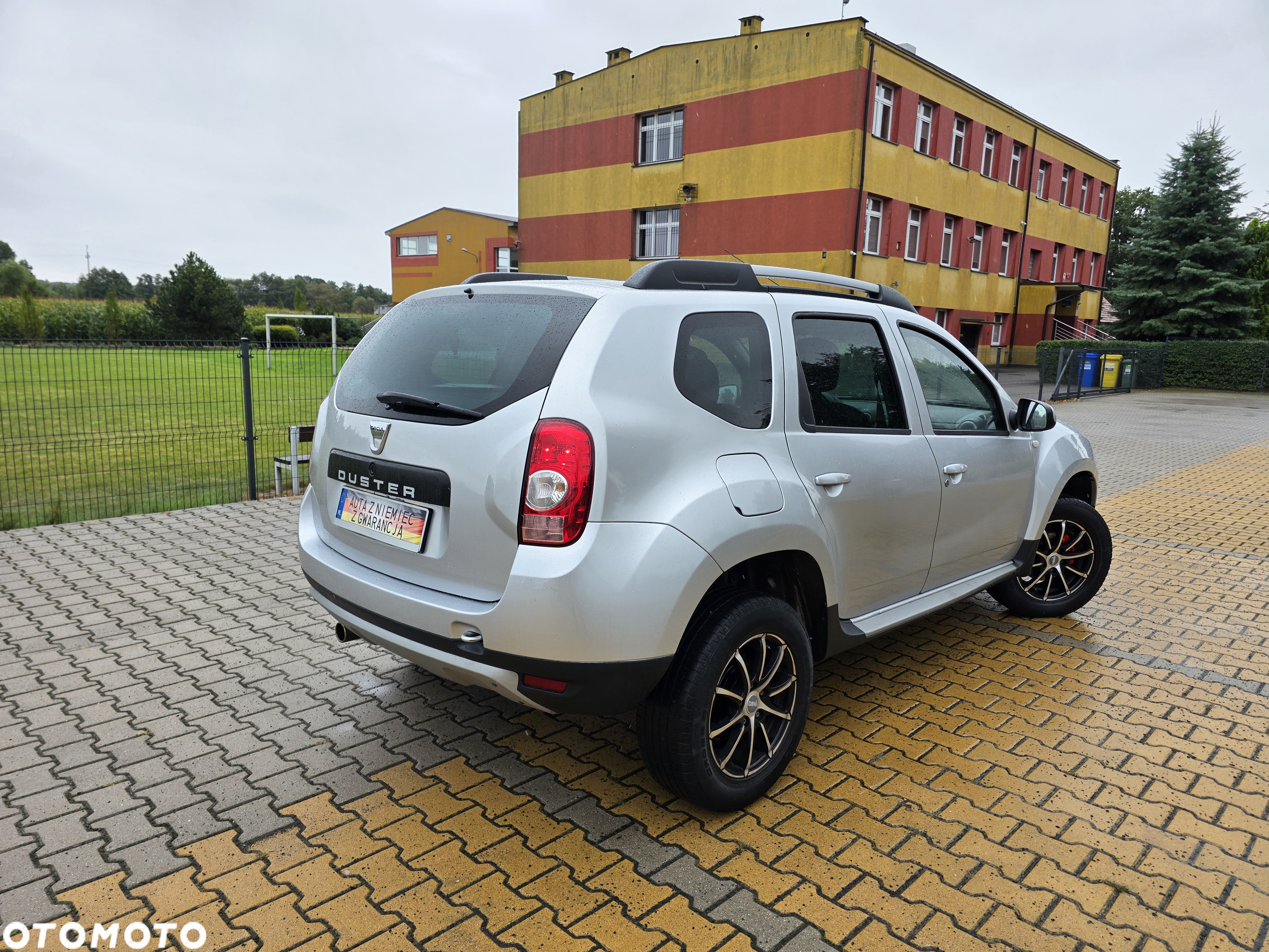Dacia Duster 1.6 SCe Ambiance S&S - 6