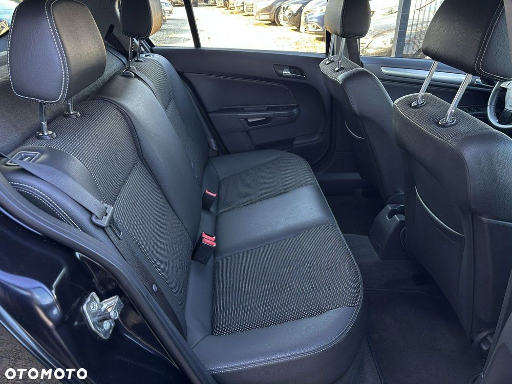 Opel Astra 1.4 Innovation 110 Jahre - 22