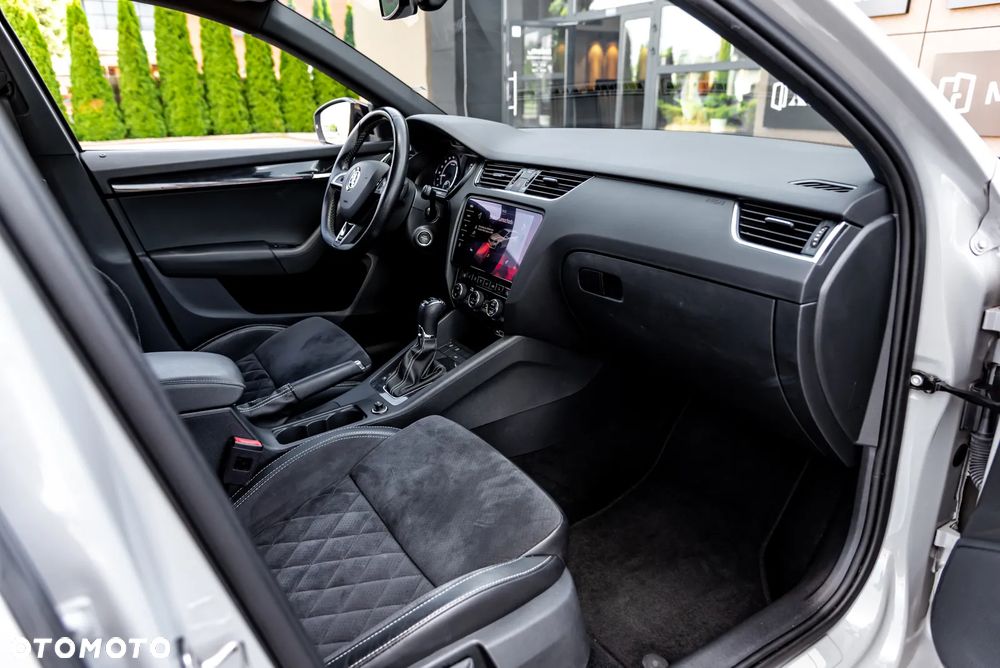 Skoda Octavia 2.0 TDI 4x4 DSG RS - 7