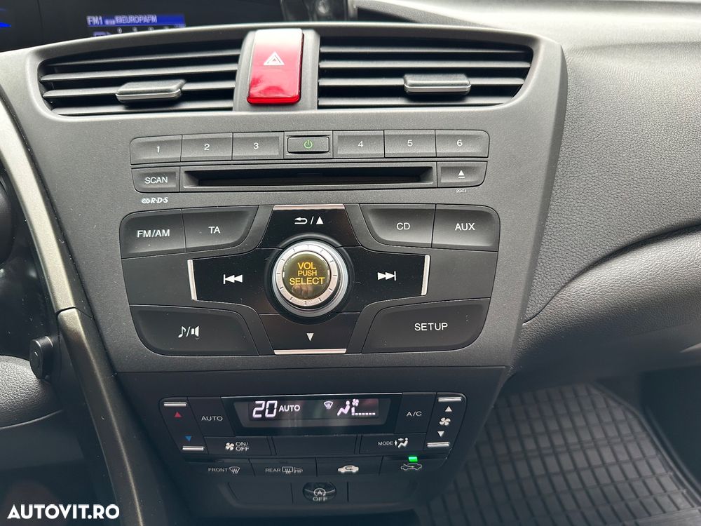 Honda Civic 1.4 i-VTEC MT Comfort - 40