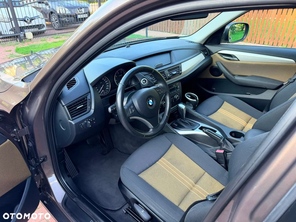 BMW X1 sDrive18i - 13