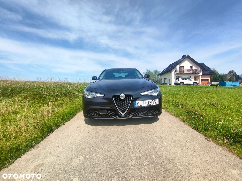 Alfa Romeo Giulia 2.0 Turbo 16V AT8-Q4 Veloce Ti - 10
