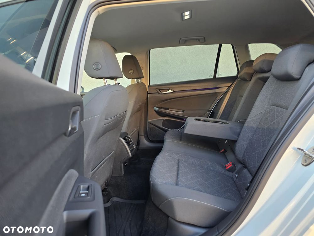 Volkswagen Golf - 16