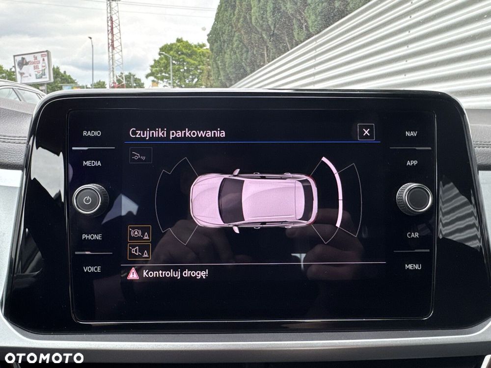 Volkswagen T-Roc 1.5 TSI Life - 32