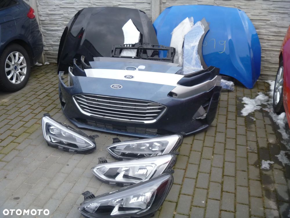 FORD FOCUS MK4 KOMBI 2018 ZDERZAK TYLNY ŁADNY - 13