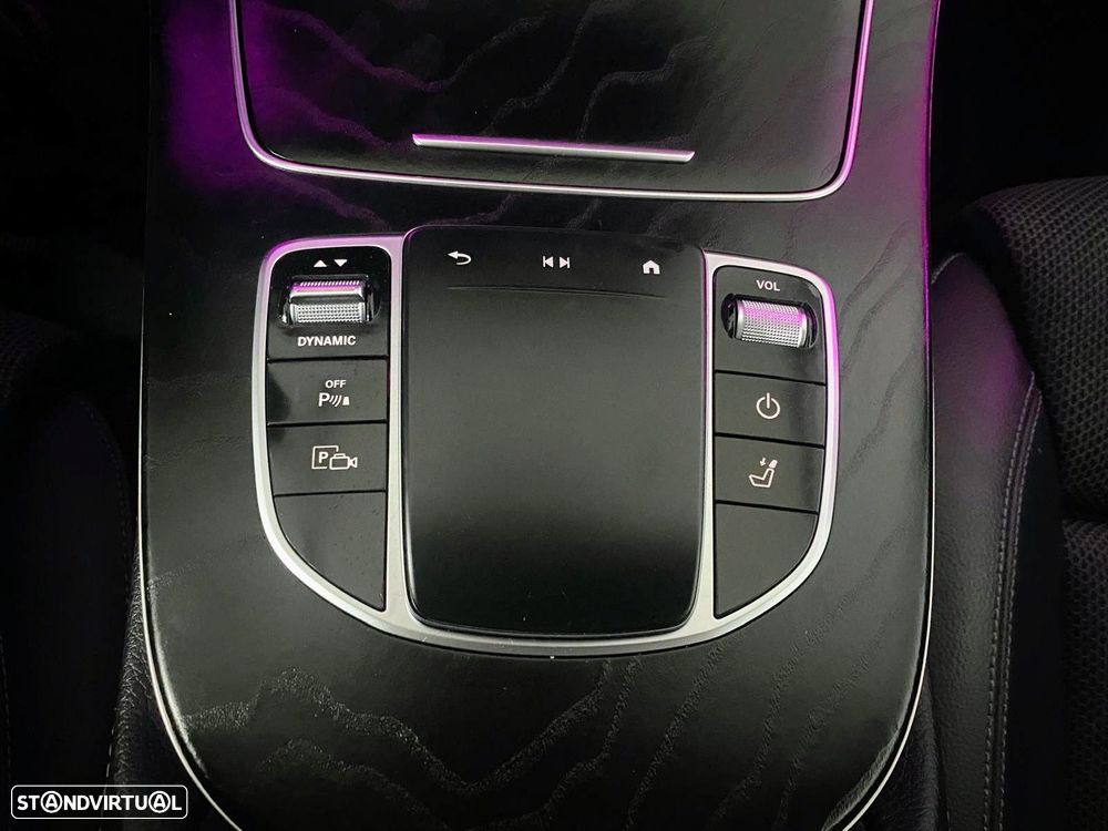 Mercedes-Benz E 300 de Exclusive Line 4Matic - 45