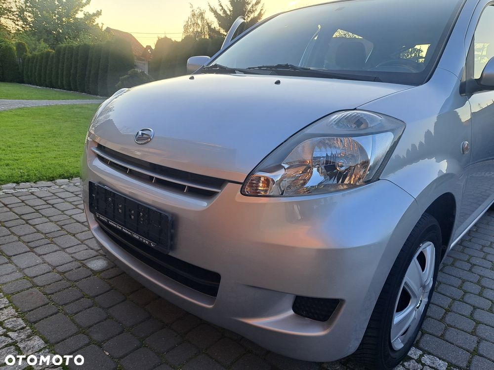 Daihatsu Sirion 1.0 - 36