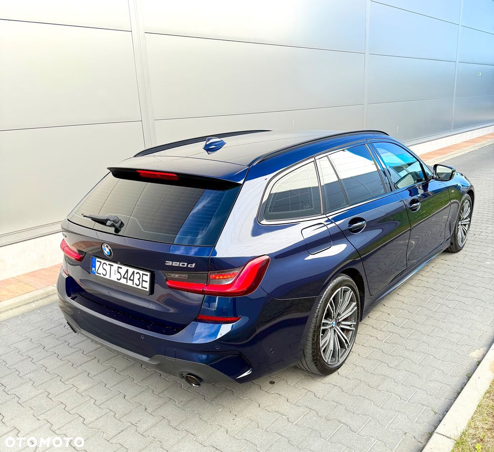 BMW Seria 3 320d xDrive Edition M Sport Shadow - 4