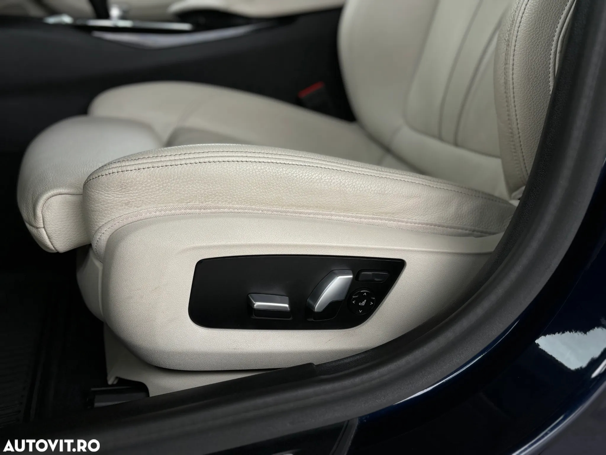 BMW Seria 5 520e AT PHEV - 33