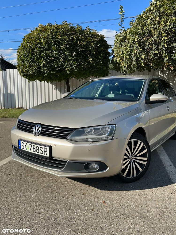 Volkswagen Jetta 1.4 TSI Highline - 3