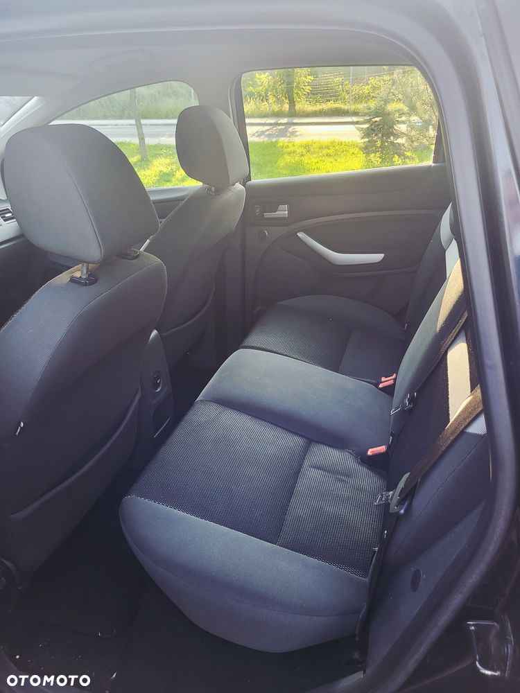 Ford Kuga 2.0 TDCi Titanium - 14