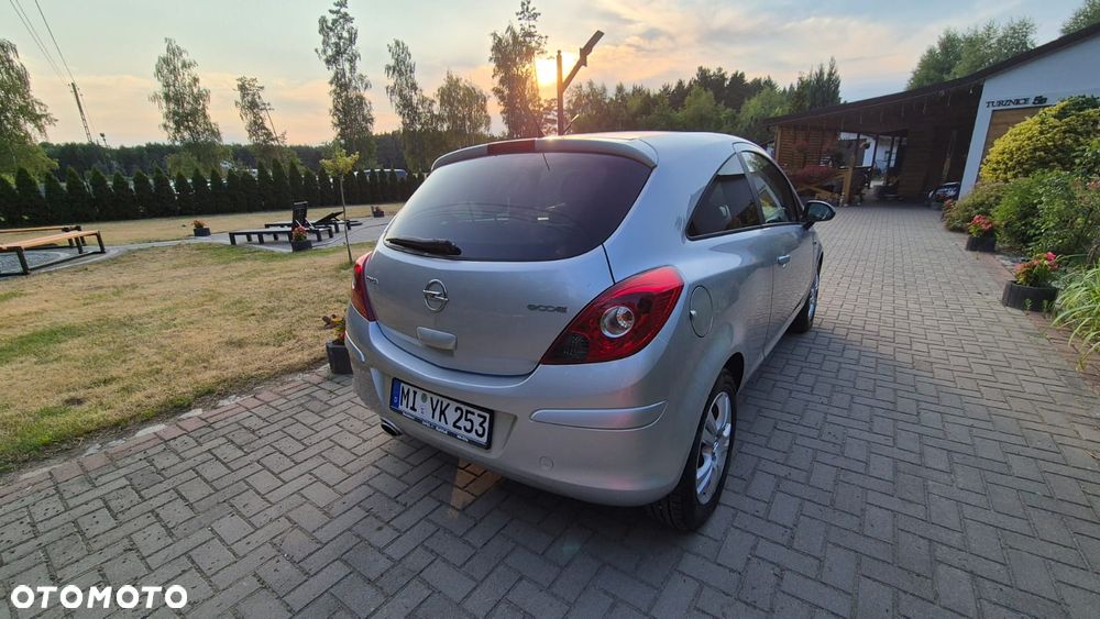 Opel Corsa - 4