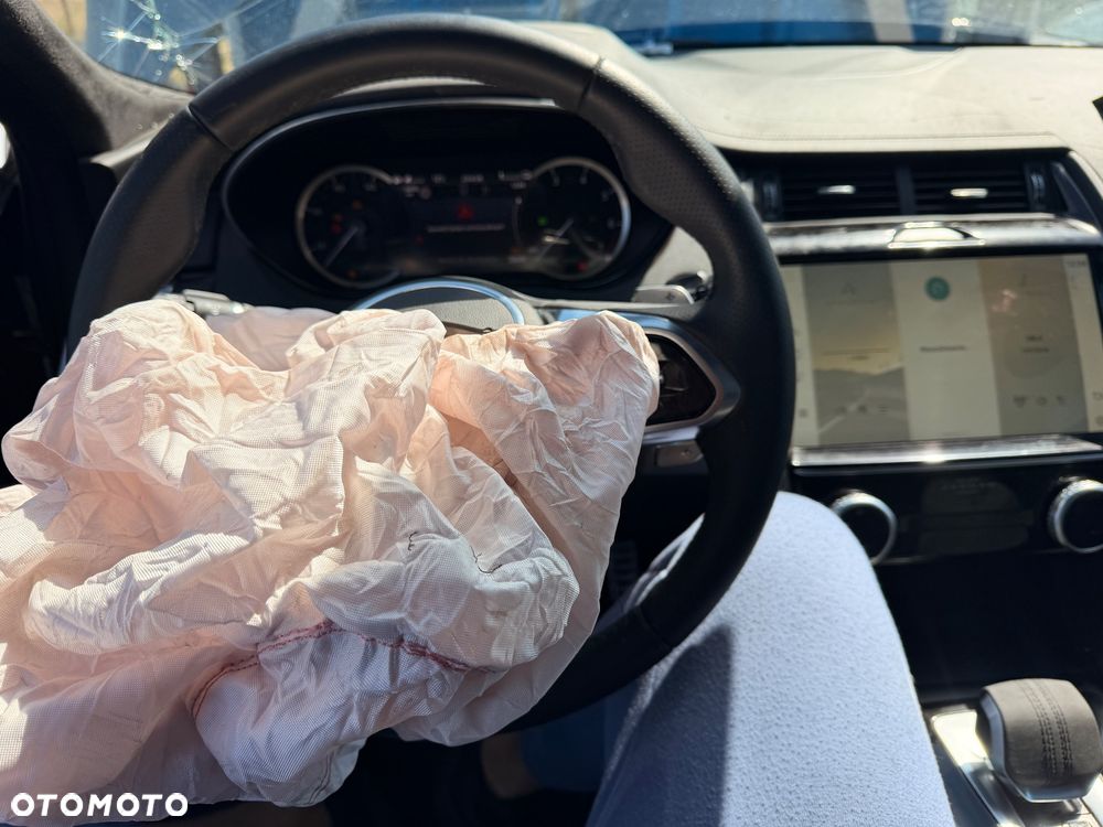 Jaguar E-Pace 1.5 P300e PHEV AWD R-Dynamic SE - 32