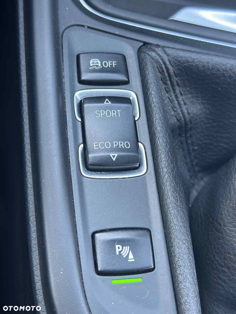BMW Seria 3 320d - 19