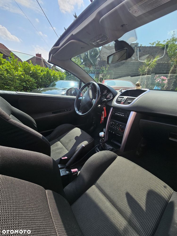 Peugeot 207 CC - 10