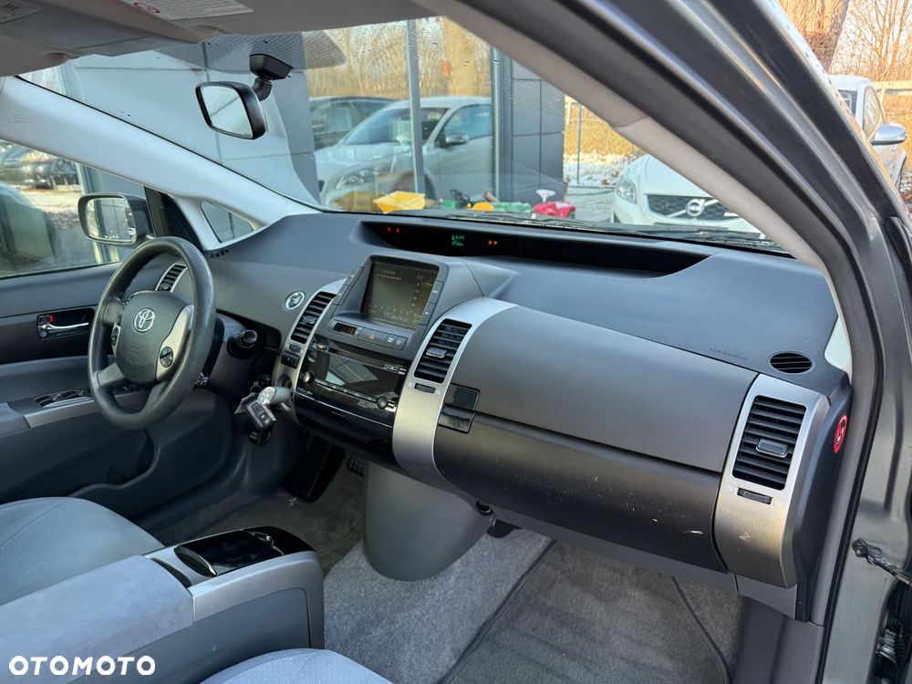 Toyota Prius 1.5 VVT-i Prestige - 25