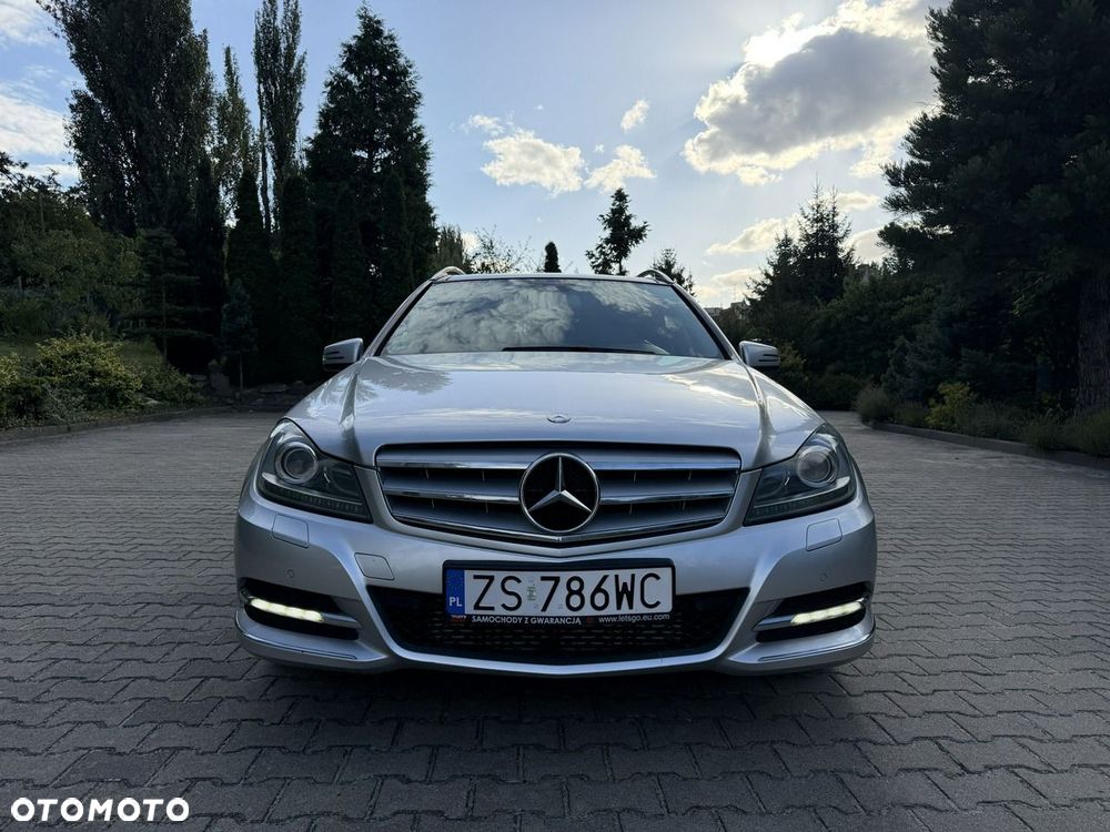 Mercedes-Benz Klasa C 250 CDI DPF 4Matic 7G-TRONIC BlueEFFICIENCY Avantgarde - 2