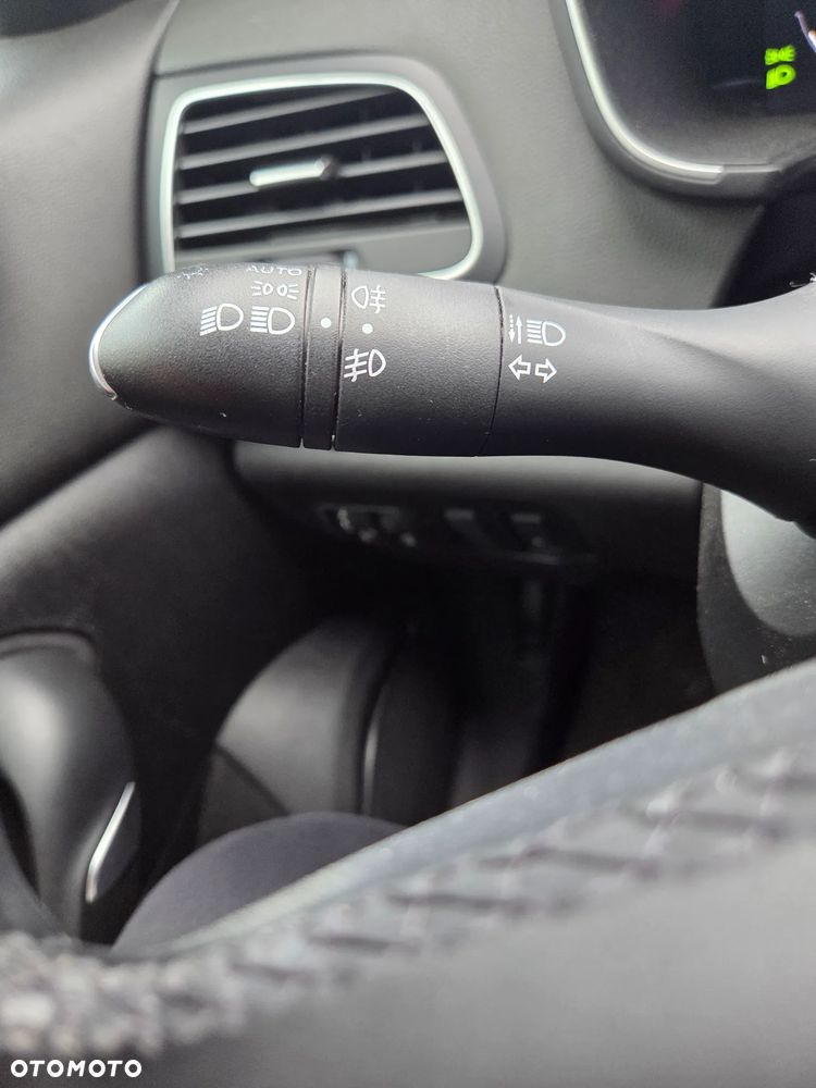 Renault Megane 1.6 E-TECH Plug-In Zen - 9