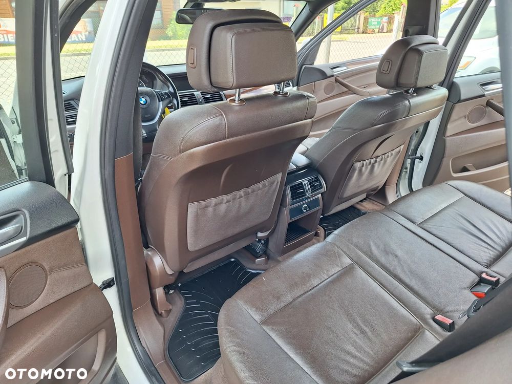 BMW X5 xDrive35d - 10