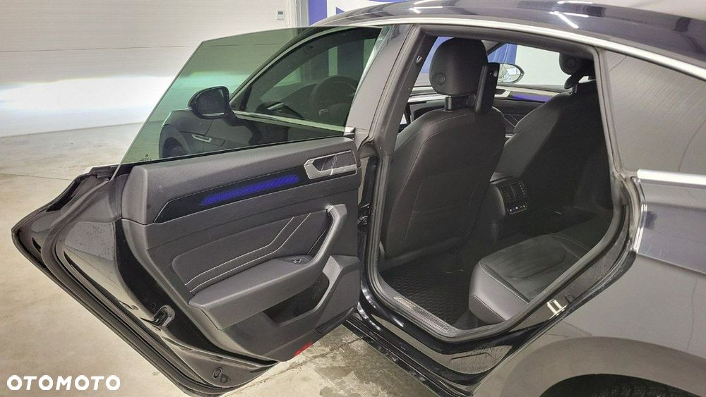 Volkswagen Arteon 2.0 TDI R-Line DSG - 22