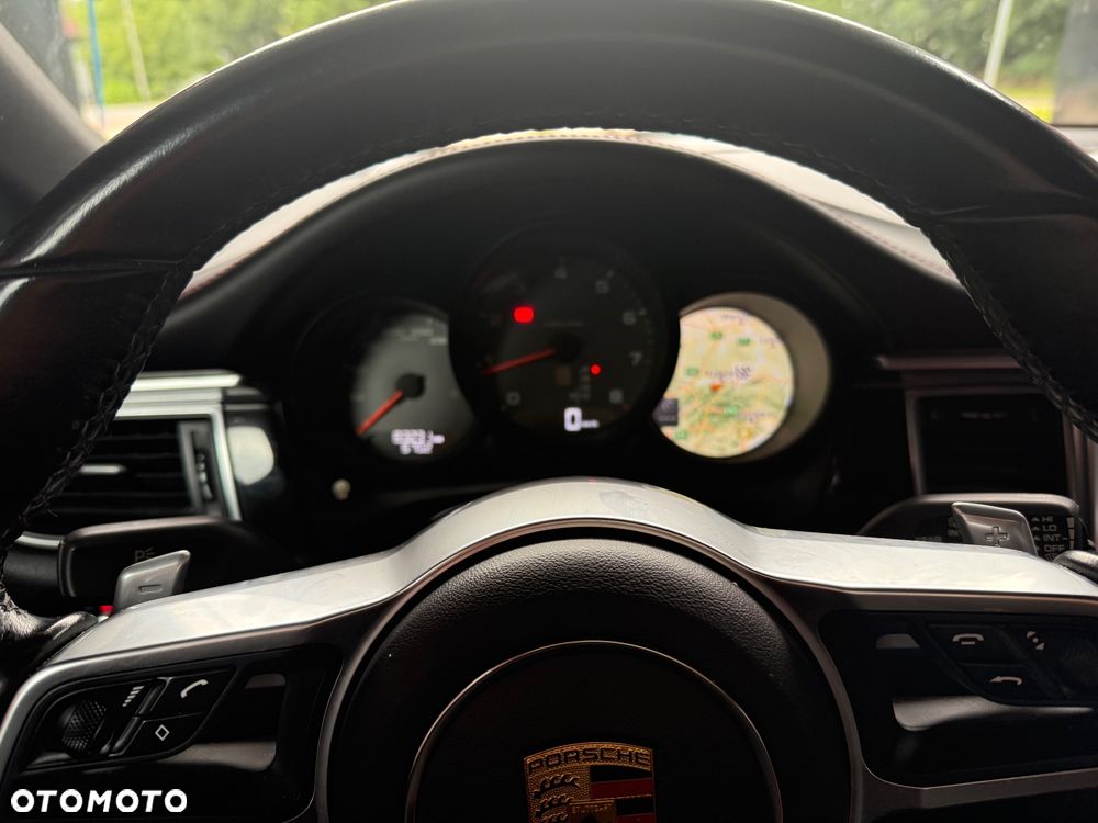 Porsche Macan - 35