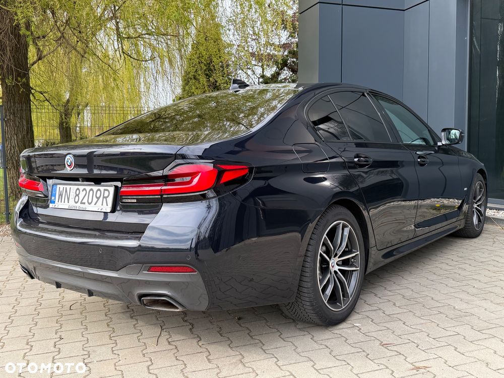 BMW Seria 5 520d MHEV M Sport sport - 12