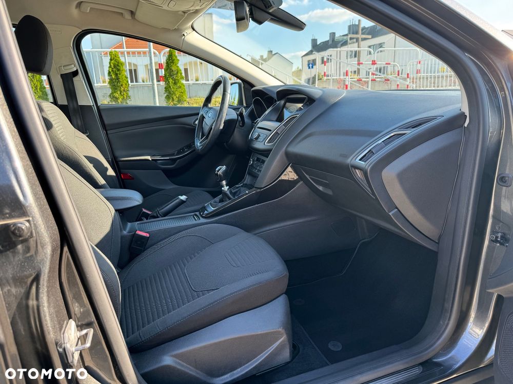 Ford Focus 1.5 EcoBoost Titanium ASS - 16