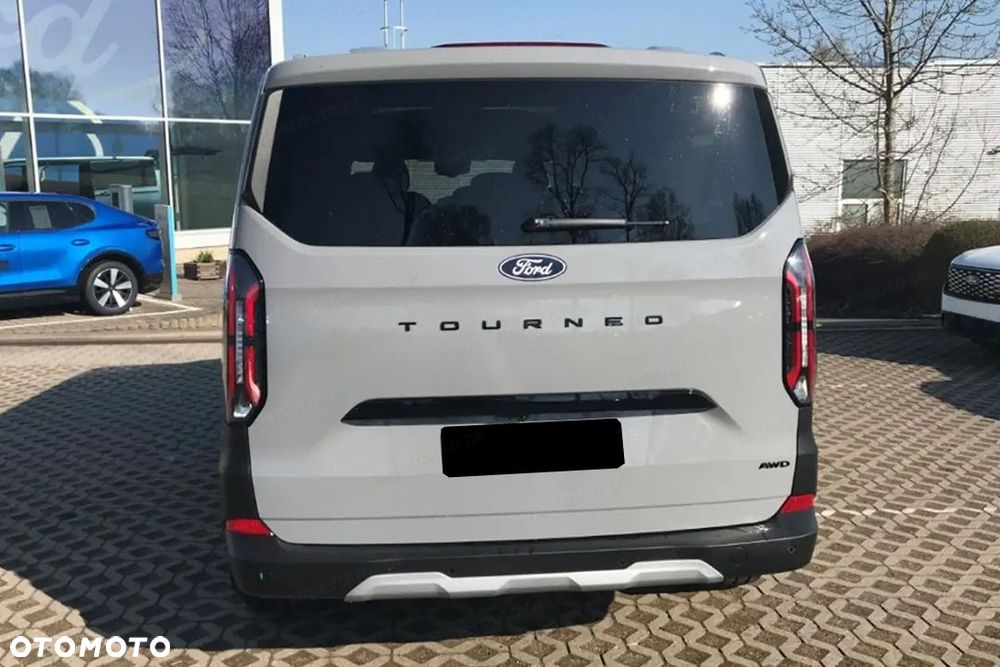 Ford Tourneo Custom - 7