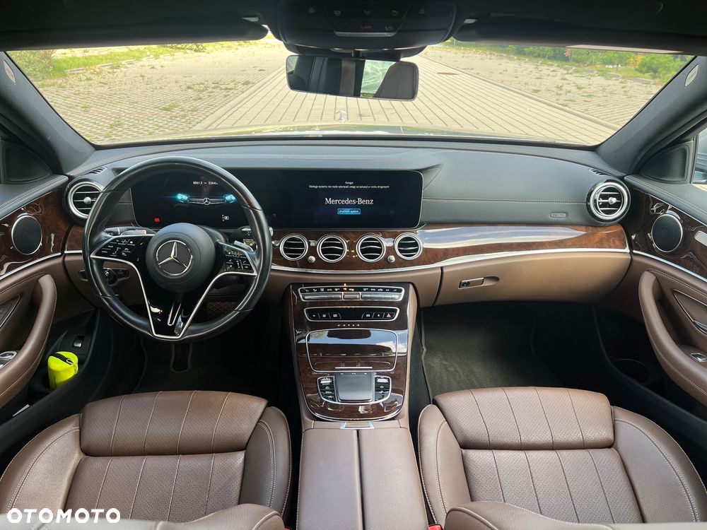 Mercedes-Benz Klasa E 220 d 4-Matic Avantgarde - 13