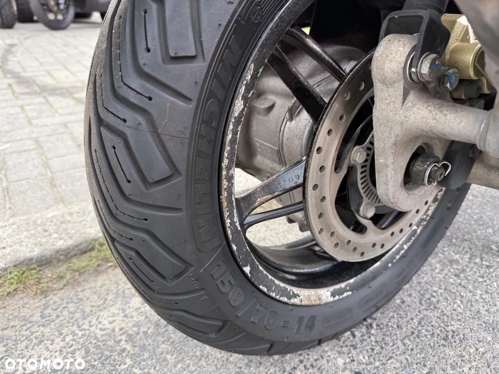 Piaggio Beverly - 19