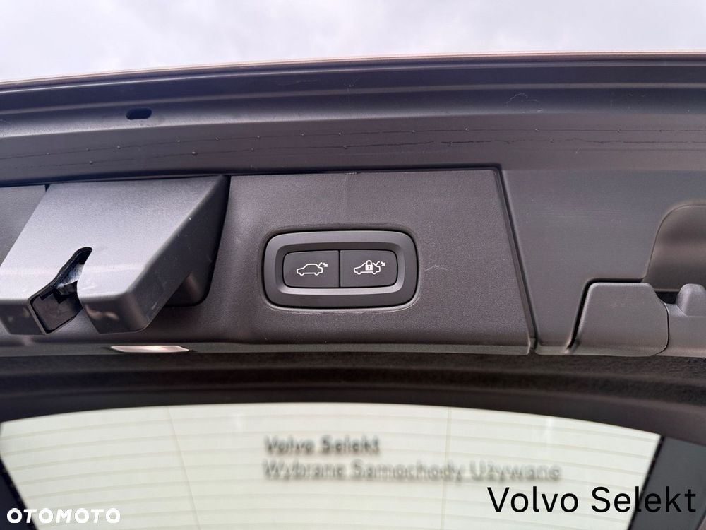 Volvo V90 - 32
