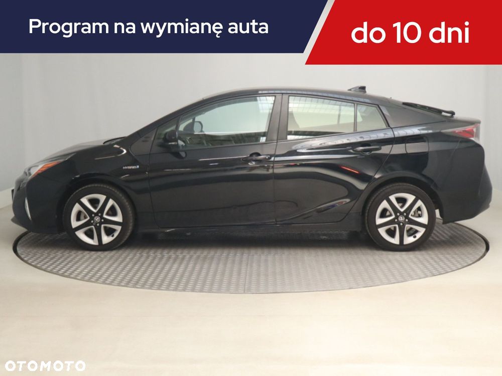 Toyota Prius - 4