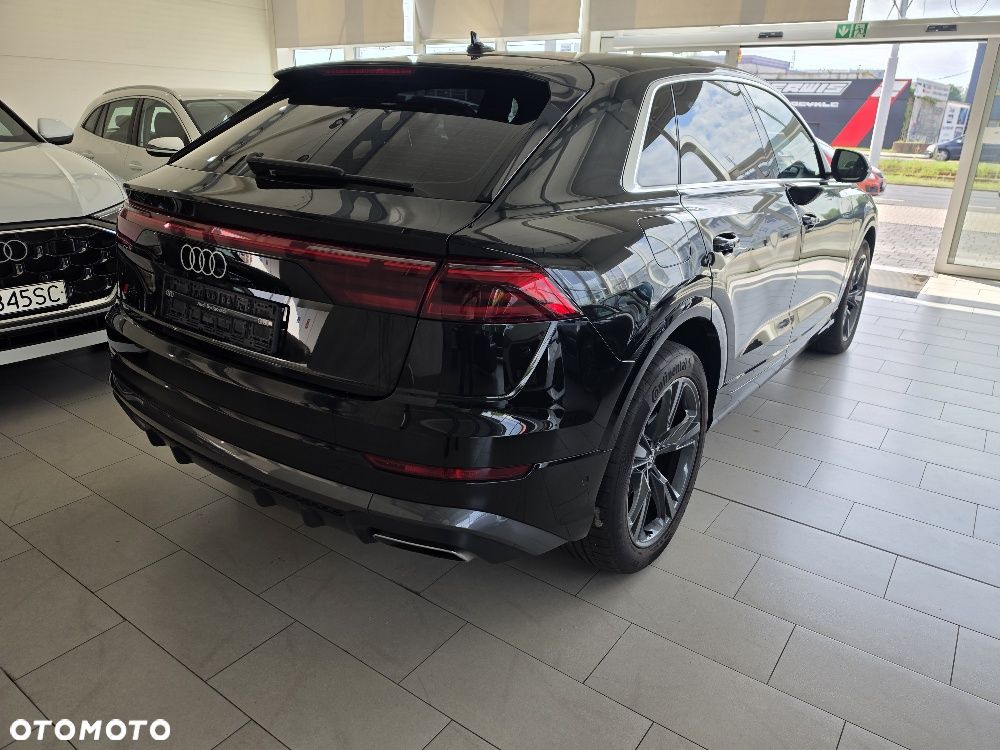 Audi Q8 - 2