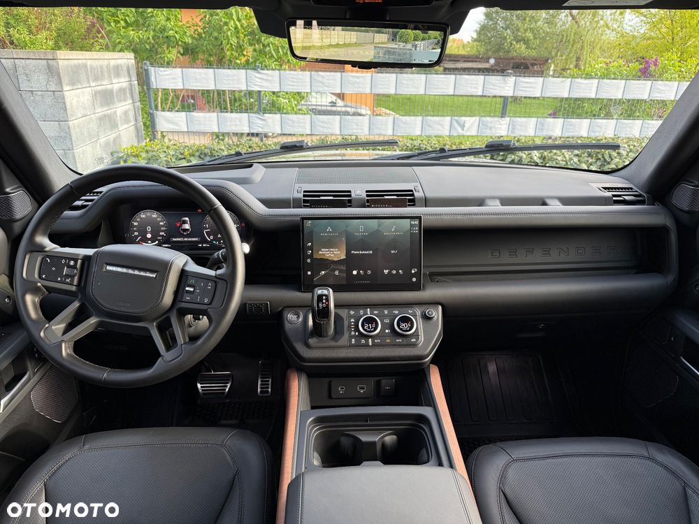 Land Rover Defender 3.0 D300 mHEV X - 9