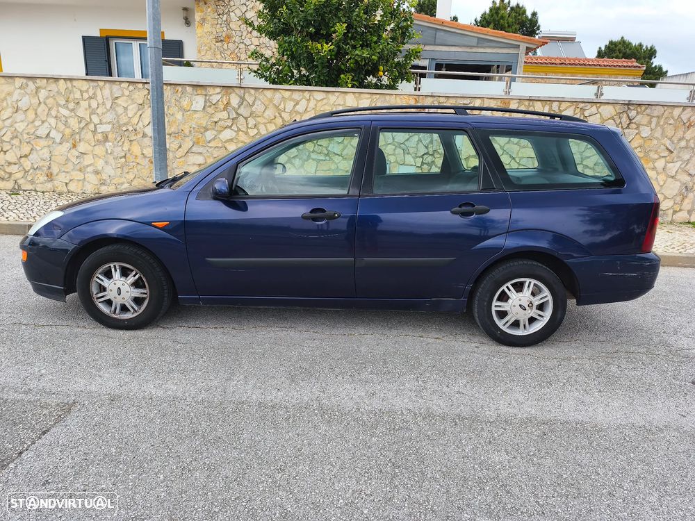 Ford Focus SW 1.8 TDdi Ghia - 14