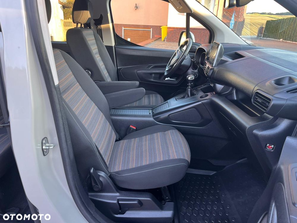 Opel Combo XL S&S 2,4t (bryg.) - 17