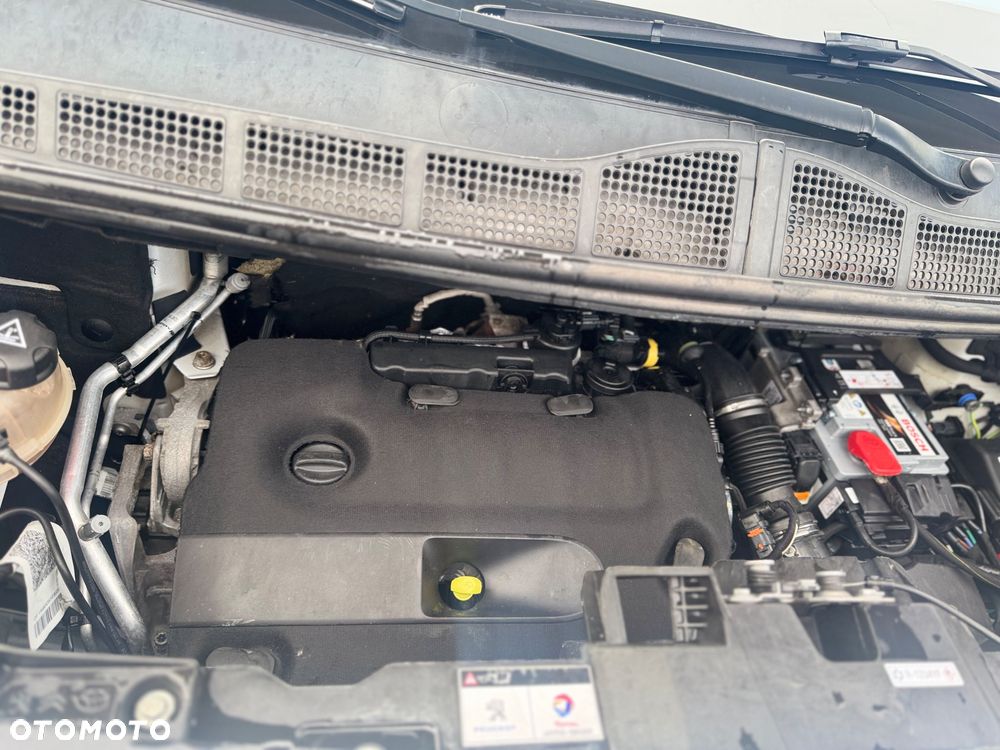 Peugeot Traveller L2 2.0 EAT8 Business VIP - 13