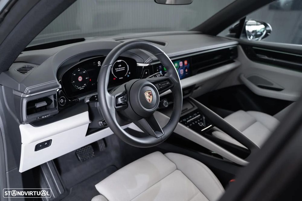 Porsche Macan Electric - 20