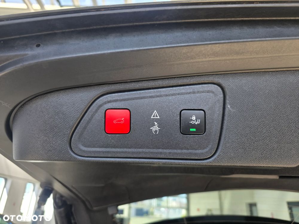 Peugeot 3008 PureTech 180 Stop & Start GPF EAT8 GT Pack - 17