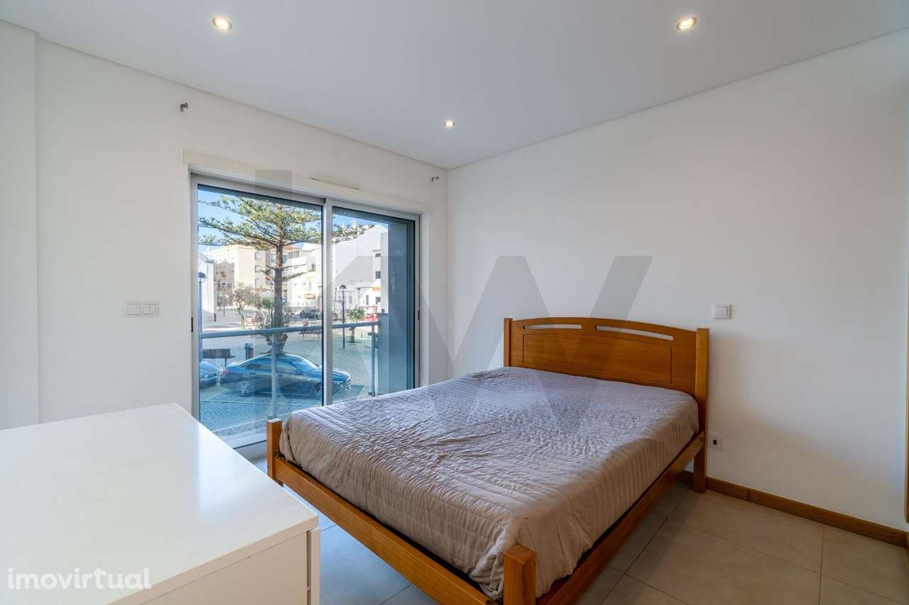 Apartamento em Monte Gordo junto à praia com 3 quartos funcionais Préd - Grande imagem: 3/27