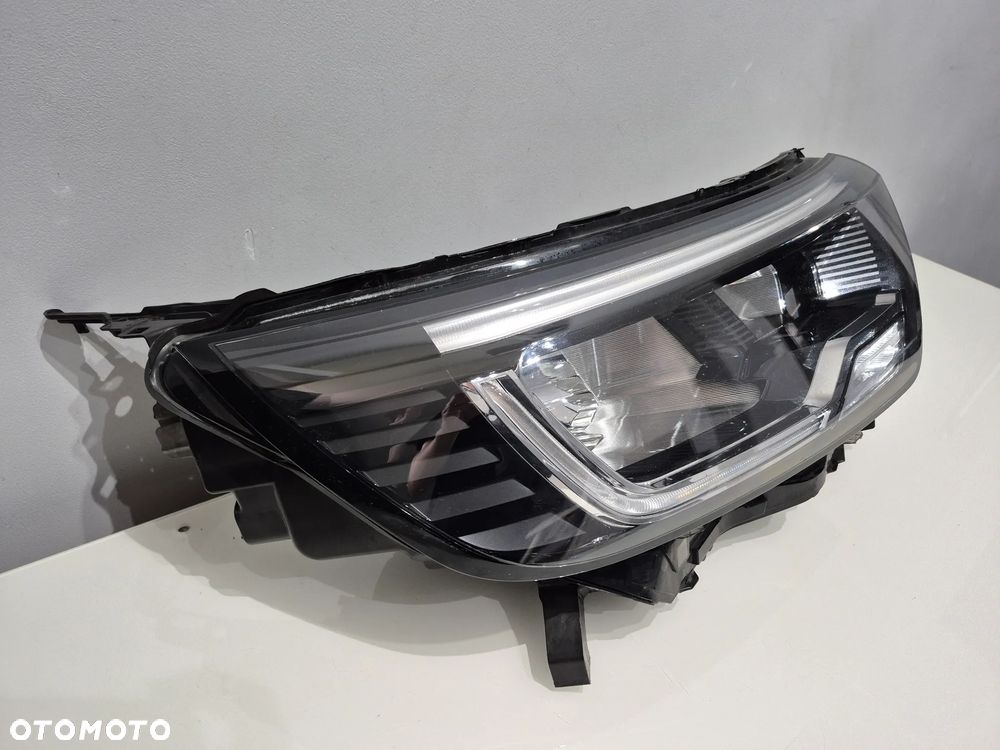 Renault Kangoo III 21- Lampa reflektor LED prawy przód 6PIN Europa oryginalny - 4
