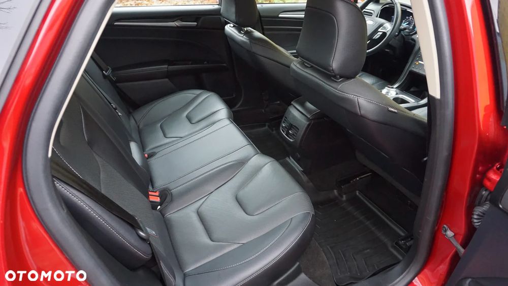 Ford Fusion - 14