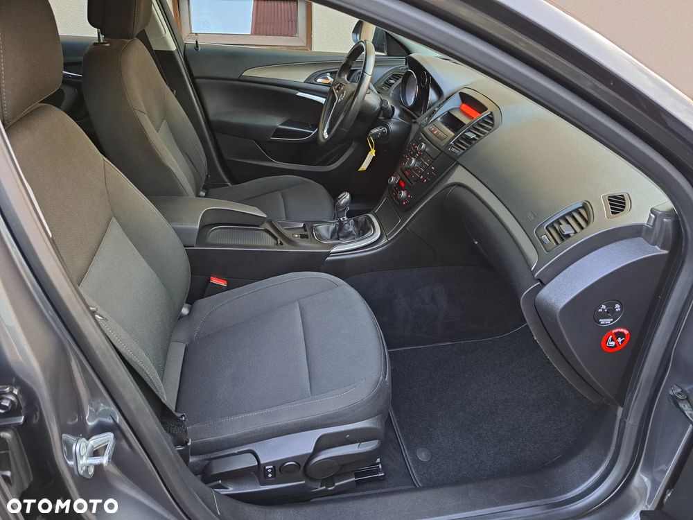 Opel Insignia - 14