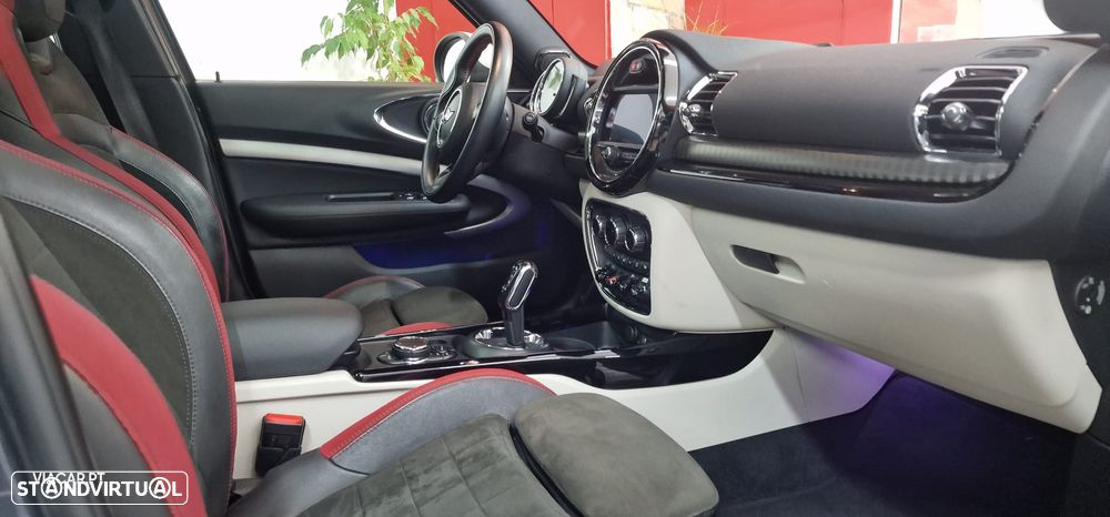 MINI Clubman Cooper SD Sport Edition Auto Desportiva - 24