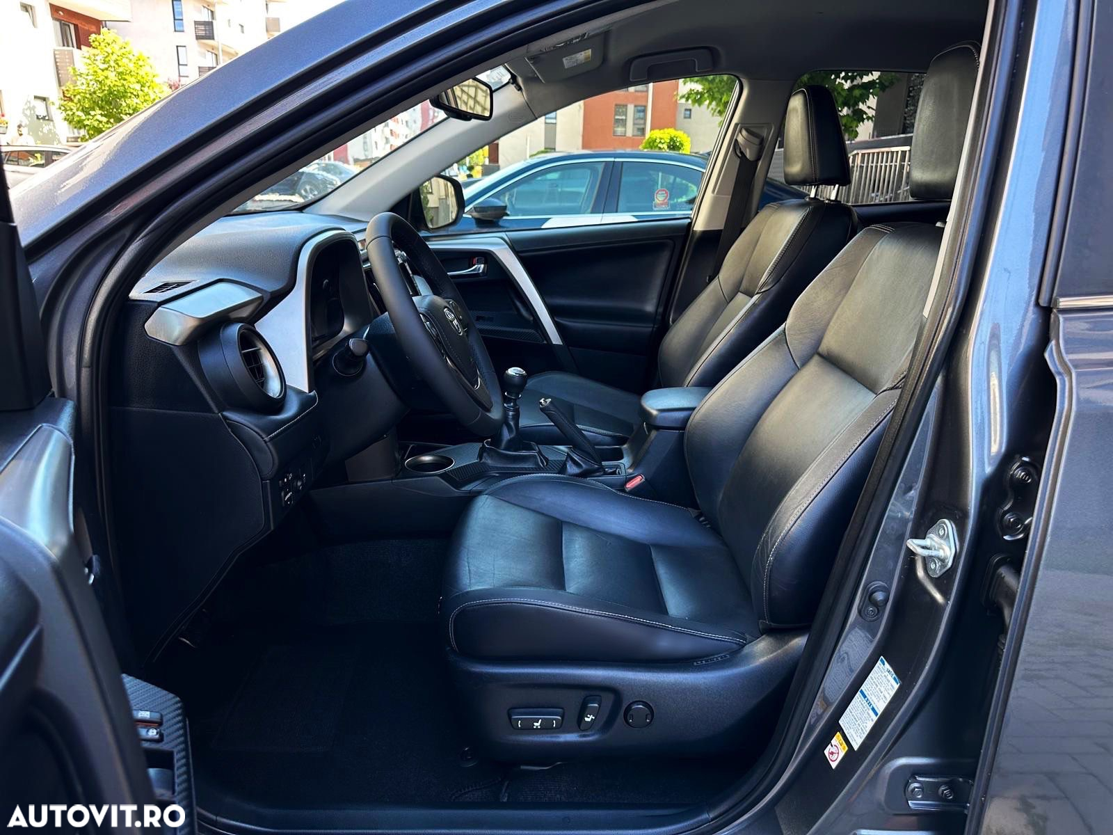Toyota RAV4 2.0 D-4D 4WD Executive - 5